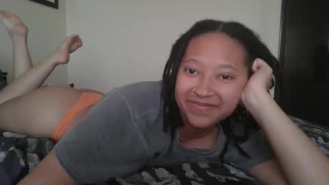 High Queen Clio online show from February 21, 8:05 pm