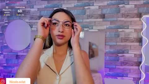 cloe_1tay online show from May 14, 3:23 am