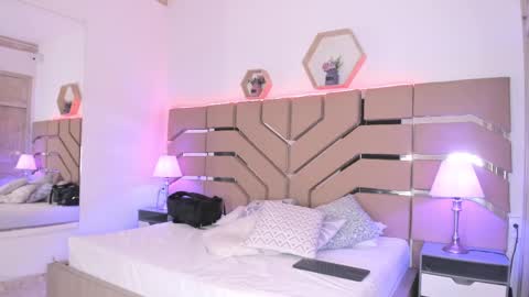 Cloe Online de 600 a 1400 online show from February 26, 11:32 am
