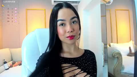 Cloe online show from December 2, 12:39 pm