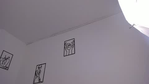 cloe online show from February 1, 2:02 pm