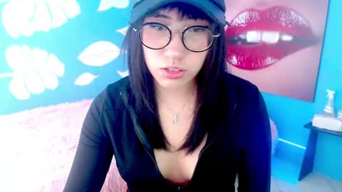 Elizabeth online show from June 12, 6:49 pm