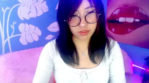 Elizabeth online show from June 17, 11:22 am
