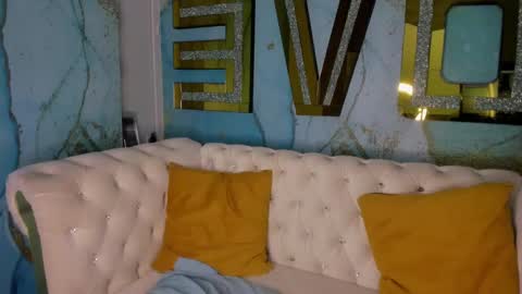 Snapshot of cloy_baby chatting on March 8, 11:45 am Eilyn online show from March 8, 11:45 am