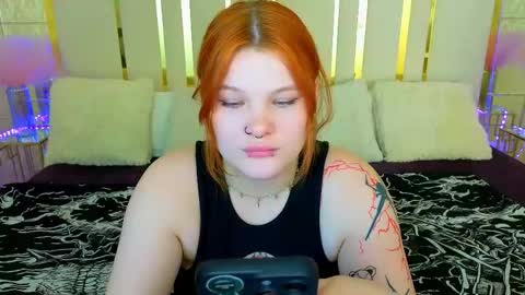 clumsy_nana online show from May 23, 1:20 pm