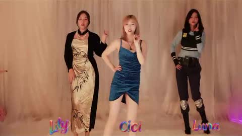 coco2002924 online show from December 3, 5:32 am