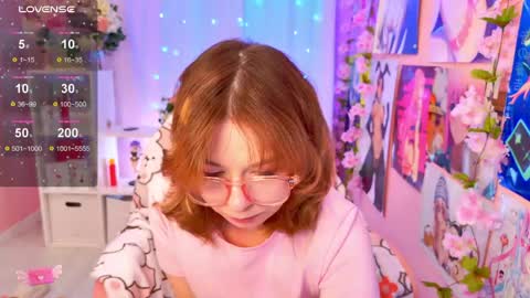 Mia online show from April 23, 3:25 pm