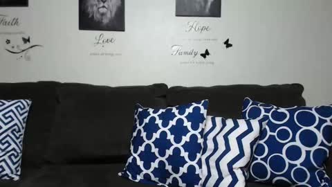 CocosCreamy online show from February 3, 1:38 pm