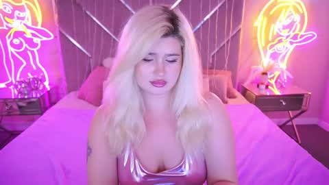 onlyfans amyleyy online show from May 25, 1:21 pm