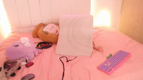 Snapshot of coffe_eyes chatting on October 4, 5:06 pm coffe_eyes online show from October 4, 5:06 pm