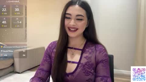Yumi online show from May 4, 11:40 pm