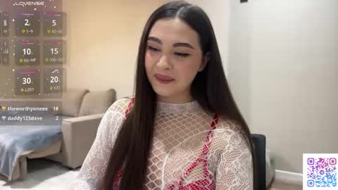 Yumi online show from May 14, 10:15 pm