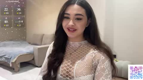 Yumi online show from May 21, 1:25 am