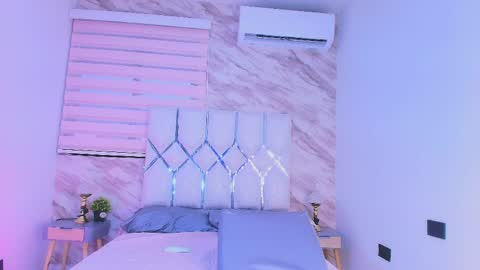 colett online show from May 23, 11:52 am