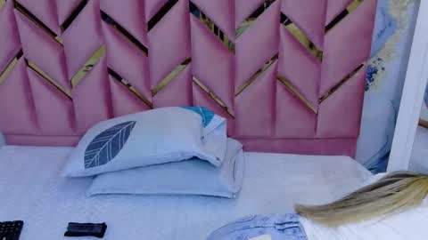  MEGAN  online show from February 1, 8:07 pm