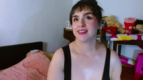 Collette online show from May 18, 4:07 am