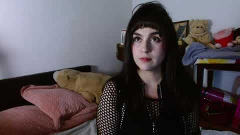 Collette online show from May 23, 5:17 am