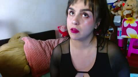 Collette online show from May 12, 4:43 am