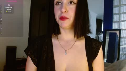 Collette online show from December 15, 12:38 pm