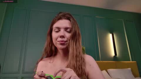Polly online show from September 16, 12:24 pm