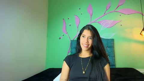 C O N N I E online show from November 25, 9:04 pm