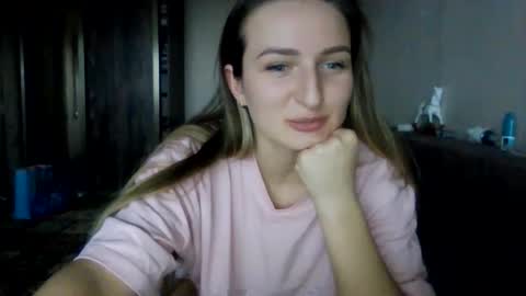cora_fora online show from February 12, 1:24 pm
