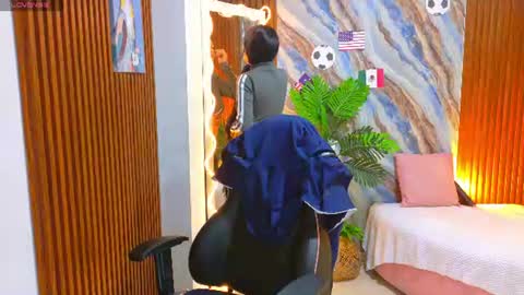 corall_tay1 online show from July 10, 11:43 am