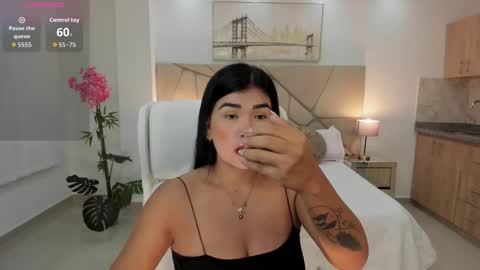 Snapshot of corina_white chatting on September 13, 8:00 am Corina White online show from September 13, 8:00 am