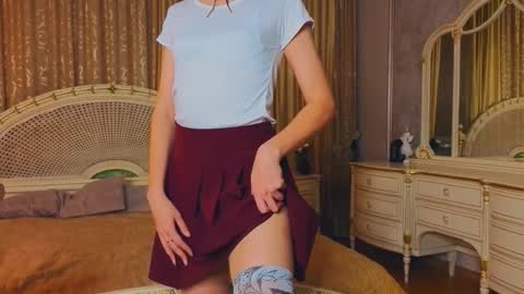 Snapshot of corriezarella chatting on October 2, 4:23 pm call me Alice online show from October 2, 4:23 pm