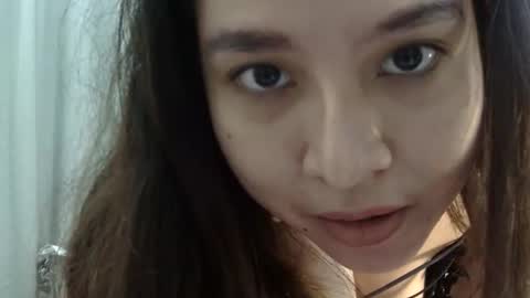 Liz Gwyneth Charlota online show from April 22, 7:11 pm