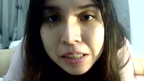 Liz Gwyneth Charlota online show from May 14, 2:12 pm
