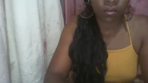 couleur_vanille online show from February 28, 12:10 am