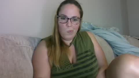 Snapshot of countrylovin2018 chatting on October 3, 3:06 pm Fallen Angel 21 online show from October 3, 3:06 pm