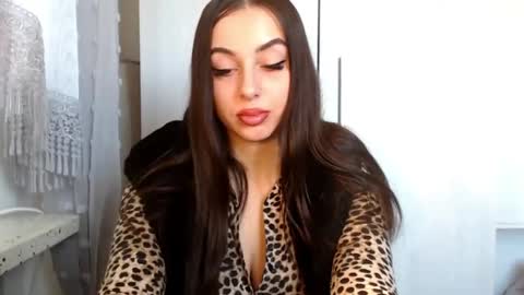 Courtney online show from April 7, 7:21 am