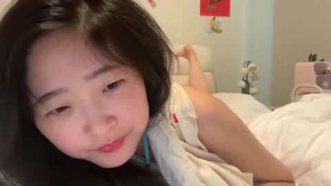 cozykorean online show from June 16, 9:38 pm
