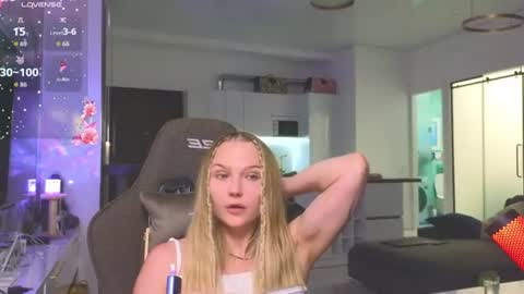 lucy online show from July 22, 4:52 pm