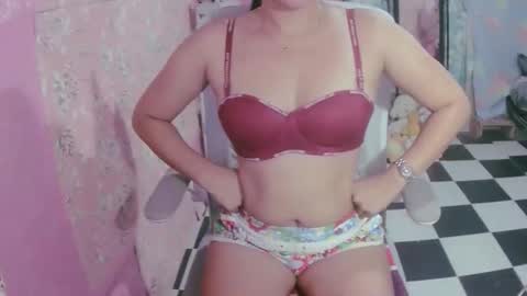 crazy_4u69 online show from May 24, 8:35 am