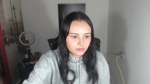 crazy_daniela online show from October 1, 9:09 pm
