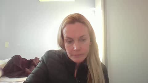 Anny online show from May 12, 7:53 pm