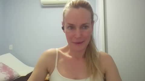 Anny online show from May 17, 12:43 am