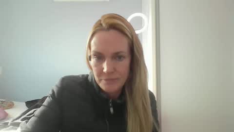 Anny online show from May 11, 5:32 pm