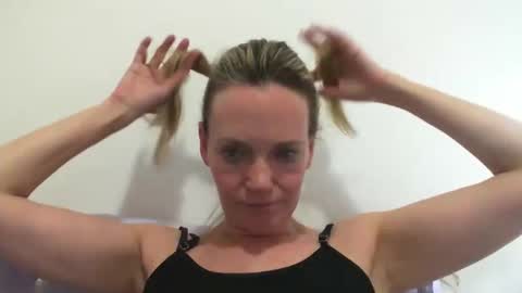 Anny online show from January 26, 1:09 am