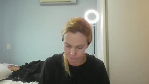 Anny online show from May 19, 10:55 am