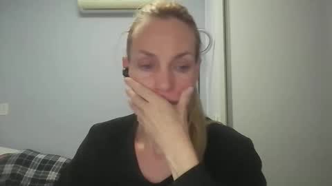 Anny online show from May 11, 12:02 am