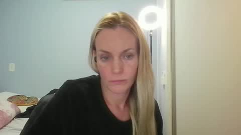 Anny online show from May 13, 8:58 pm