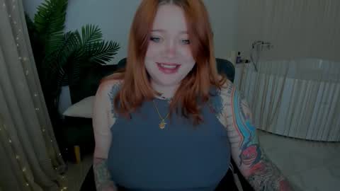 crazydaisiy online show from October 4, 7:51 pm