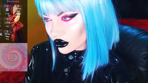 Roxy online show from May 3, 3:48 pm