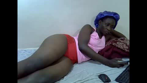 creamiepussyy online show from March 28, 9:09 am