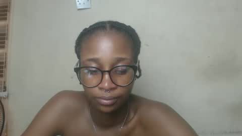 creamyxmuffin online show from September 25, 10:36 am