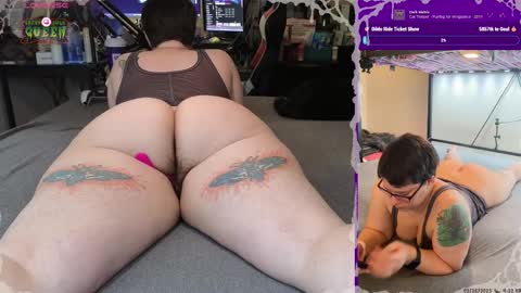 Snapshot of creepycrawlyqueen chatting on February 26, 9:22 am Amethyst online show from February 26, 9:22 am